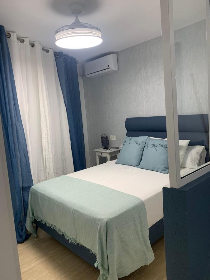 Apartamento Leyaros ロケタス・デ・マル エクステリア 写真