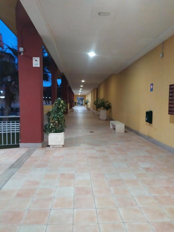 Apartamento Leyaros ロケタス・デ・マル エクステリア 写真