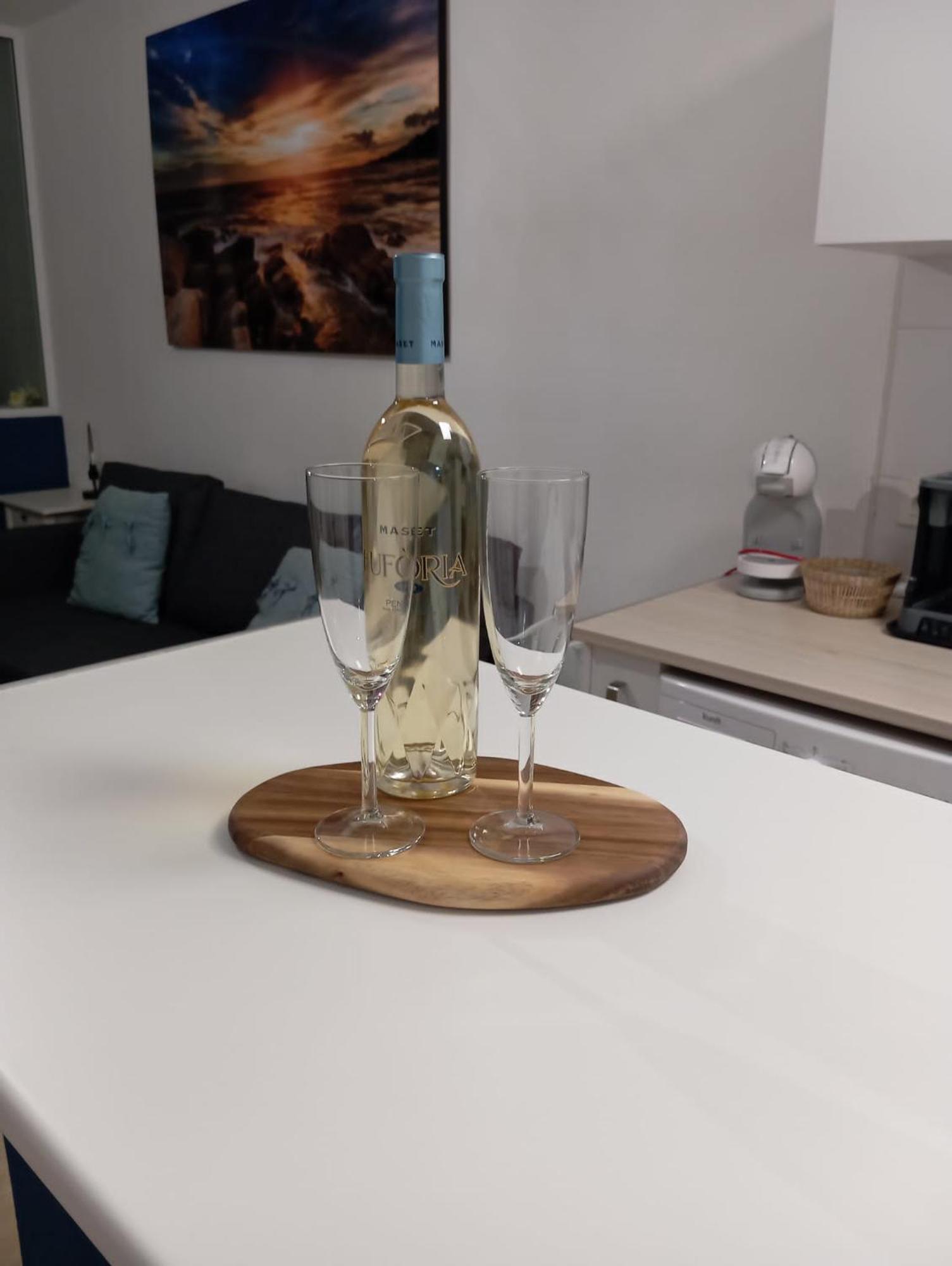 Apartamento Leyaros ロケタス・デ・マル エクステリア 写真
