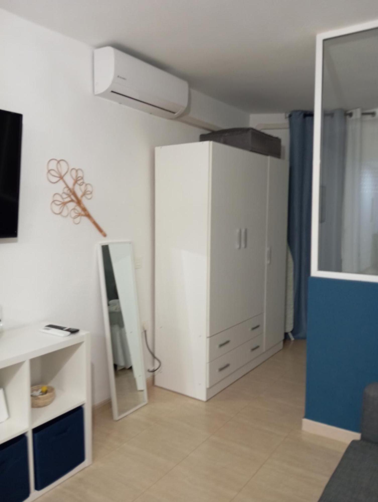Apartamento Leyaros ロケタス・デ・マル エクステリア 写真